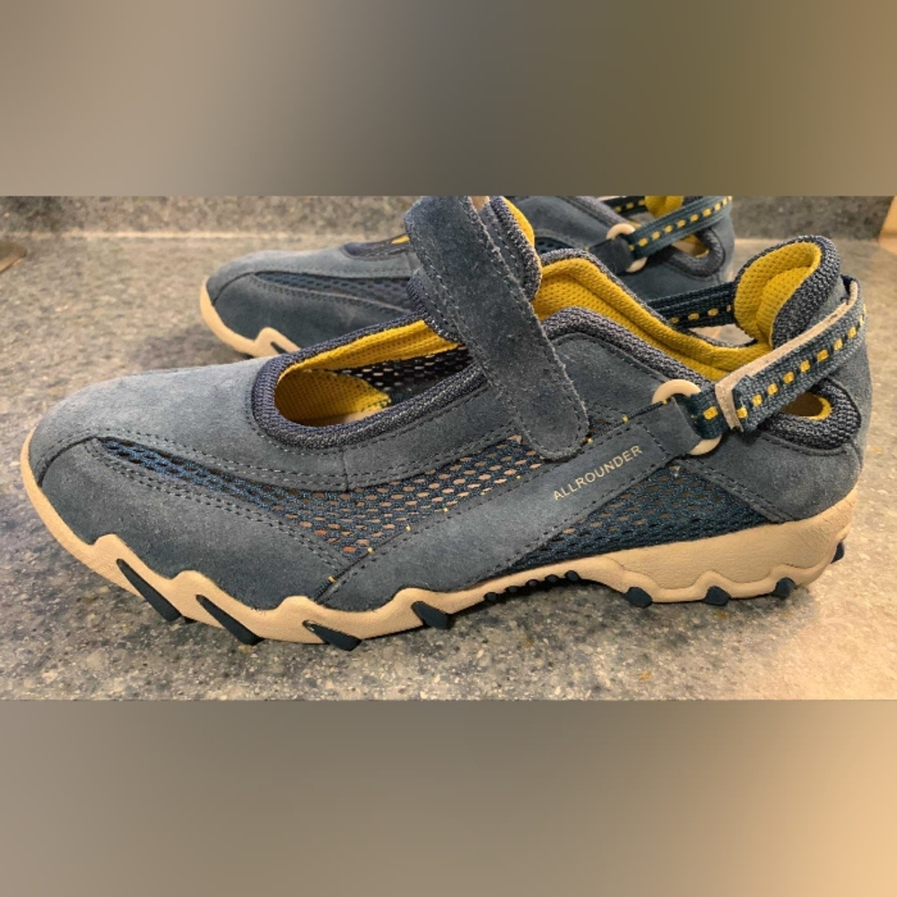 Allrounder Blue Outdoor Shoes Size 8. - Picture 3 of 12